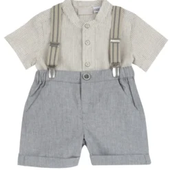 Completo camicia manica corta e pantaloni corti