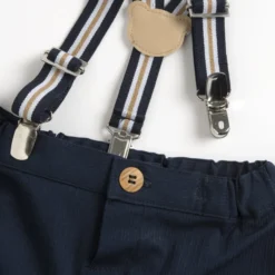 Completo camicia manica corta e pantaloni corti