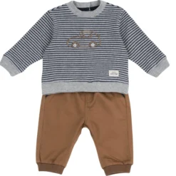 Completo felpa con pantaloni