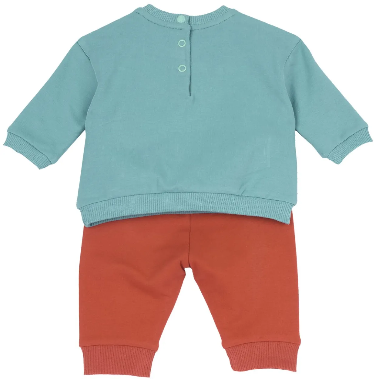 Completo maglia con pantaloni