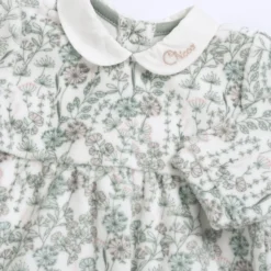 Completo maglia e pantaloni con piedini