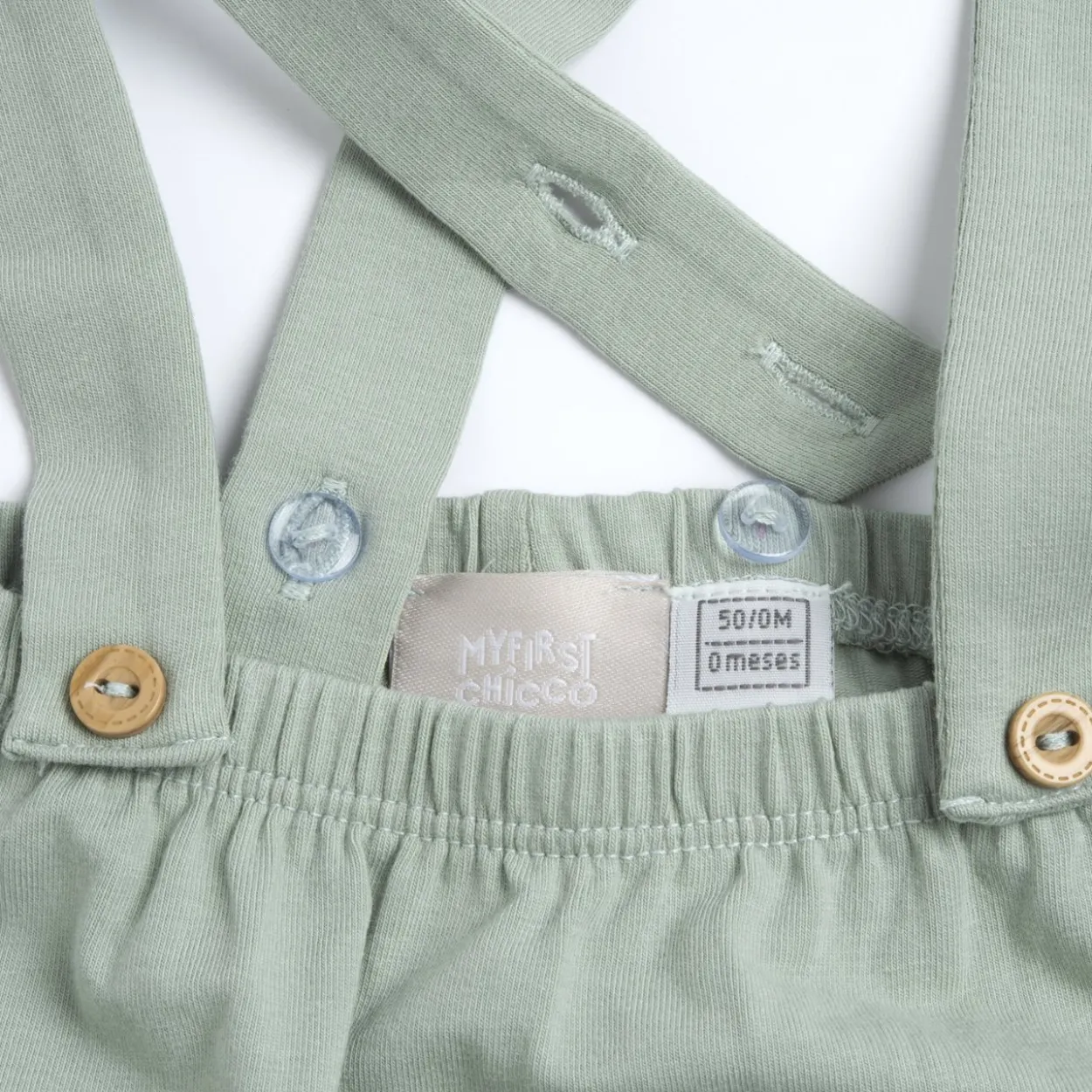 Completo maglia e pantaloni con piedini