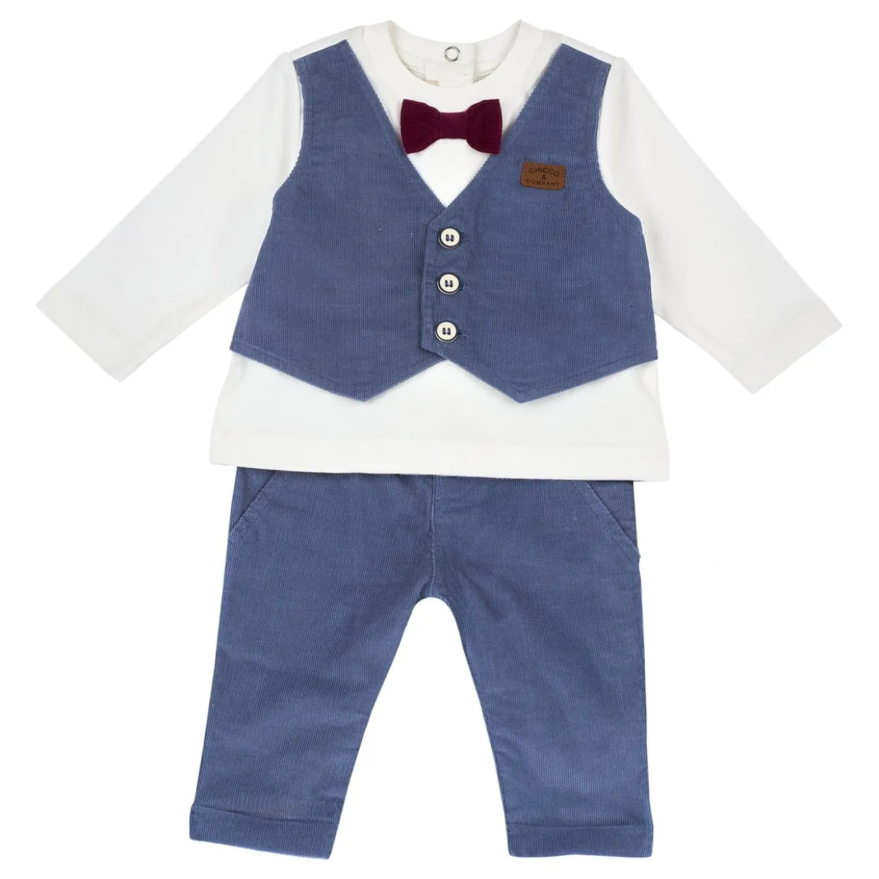Completo maglietta con pantaloni