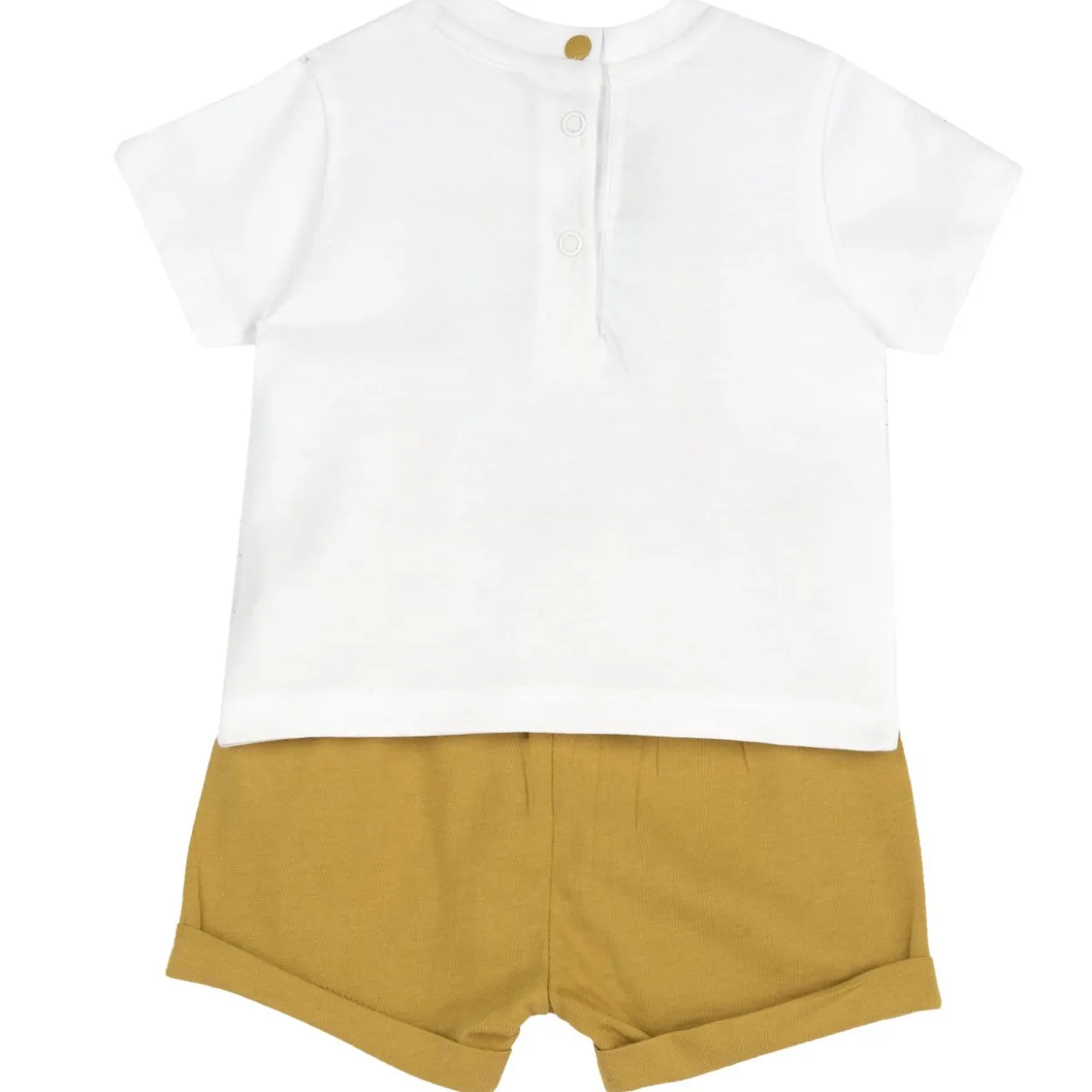 Completo maglietta con pantaloni corti