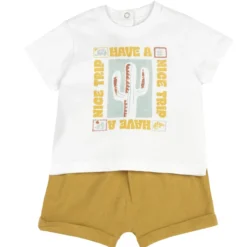 Completo maglietta con pantaloni corti