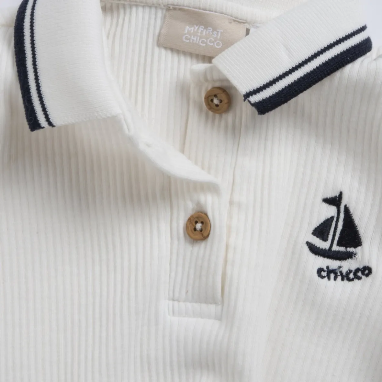 Completo polo manica corta con pantaloni corti