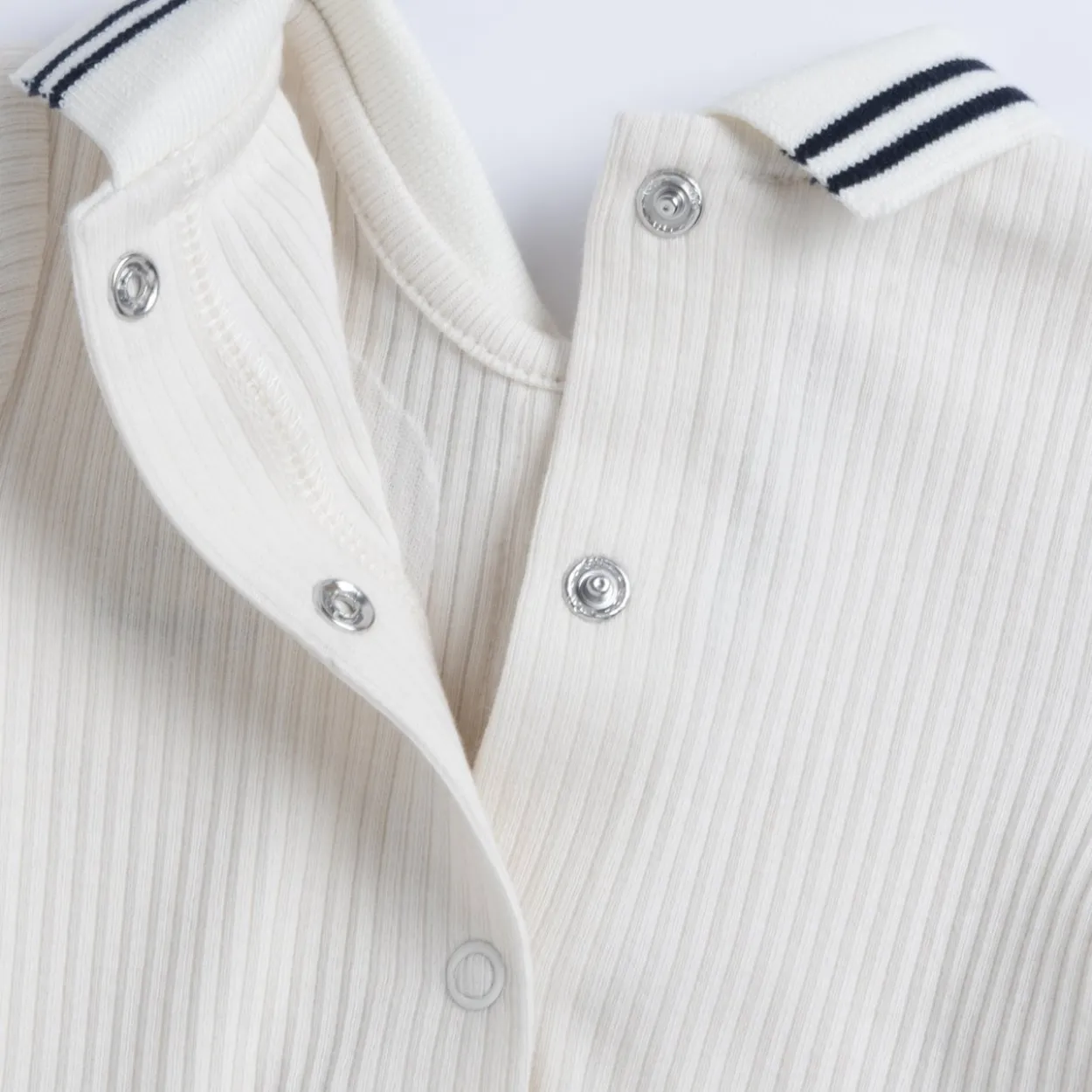Completo polo manica corta con pantaloni corti