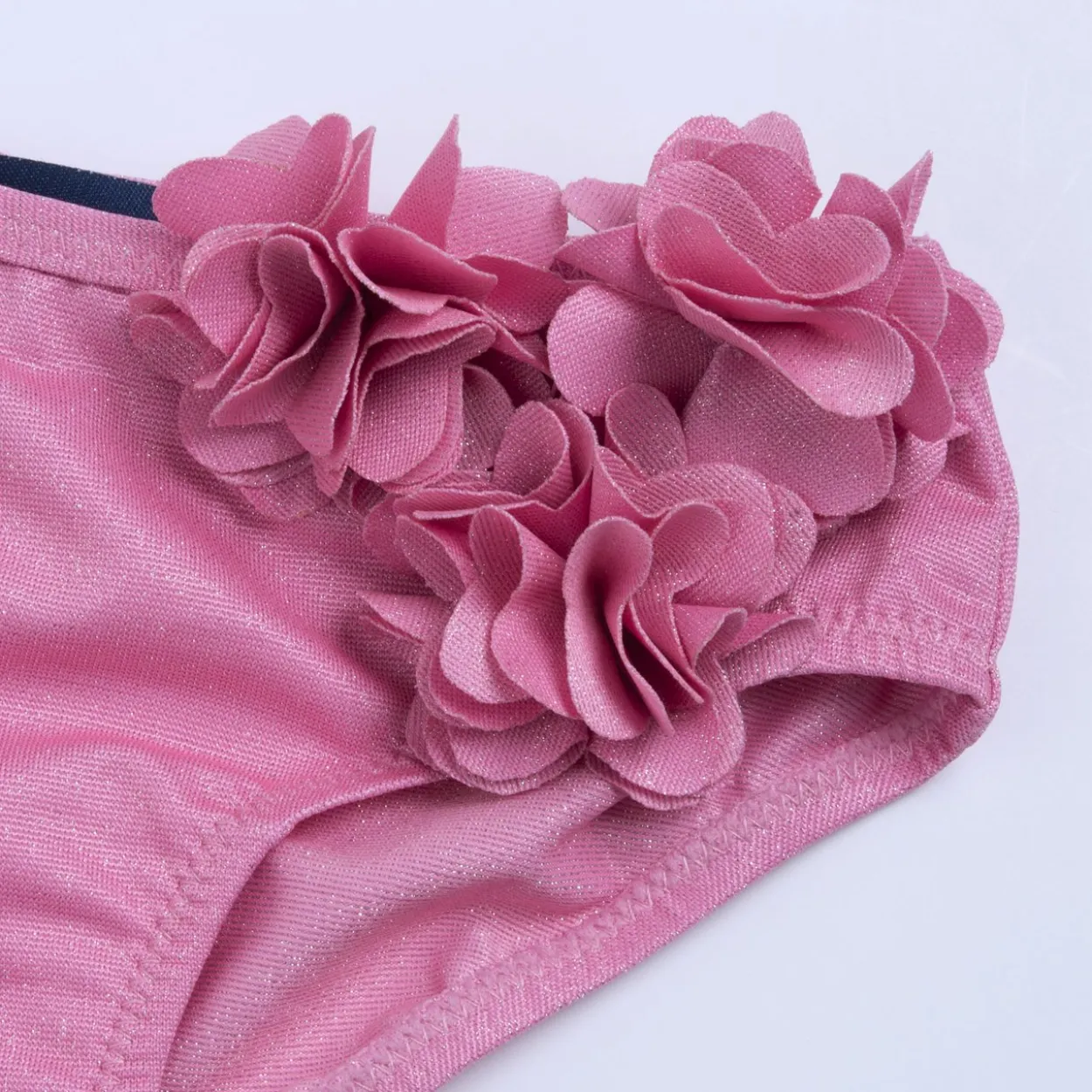Costume slip con applicazione