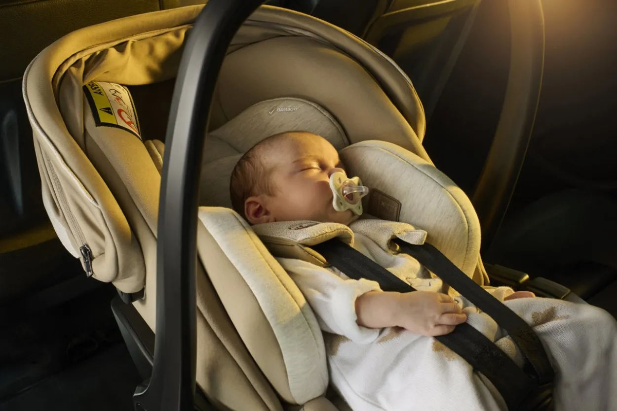 Seggiolino Auto First-Seat Recline 2 i-Size (40-87 cm)